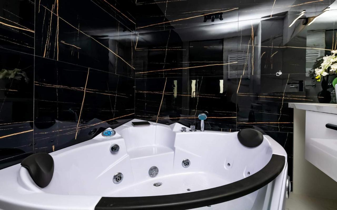 Loveroom Panorama Park Jacuzzi Бялисток Екстериор снимка